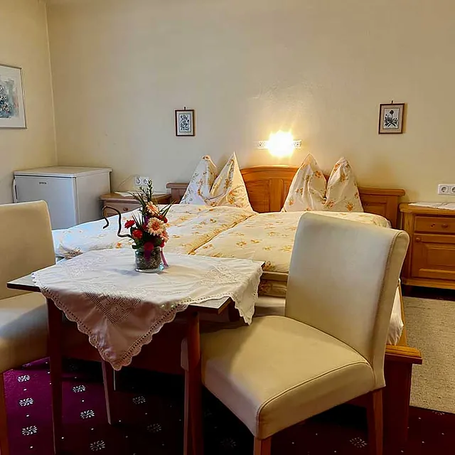Zimmer PENSION HÖRL
